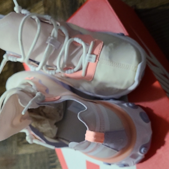 Womens nike react elements - Picture 13 of 13